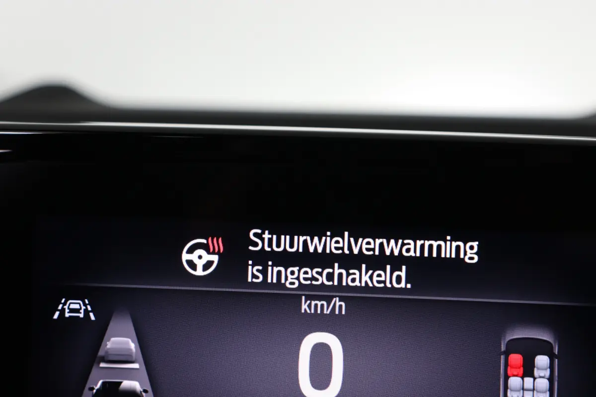 Premium Extended Range AWD 79 kWh | SOH 96% | Stuur/stoel Verwarming | 360 Camera | Adaptieve Cruise | Elektr trekhaak | Massage Zetels | Warmtepomp | Panoramadak