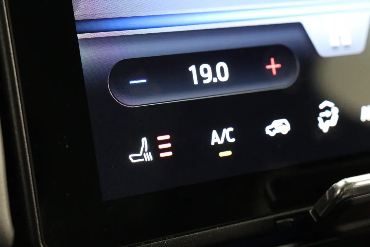 Premium Extended Range AWD 79 kWh | SOH 96% | Stuur/stoel Verwarming | 360 Camera | Adaptieve Cruise | Elektr trekhaak | Massage Zetels | Warmtepomp | Panoramadak