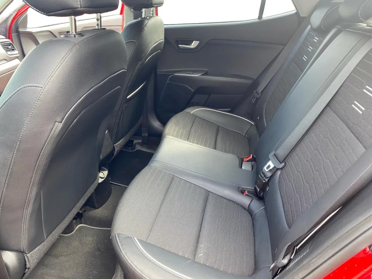 1.0 T-GDi MHEV GT-PlusLine | AUTOMAAT | Climate control | Dodehoekdetectie | Stoelverwarming en ventilatie | 17 inch lichtmetalen velgen | Navigatie | Parkeercamera | Elek.  schuif/kanteldak