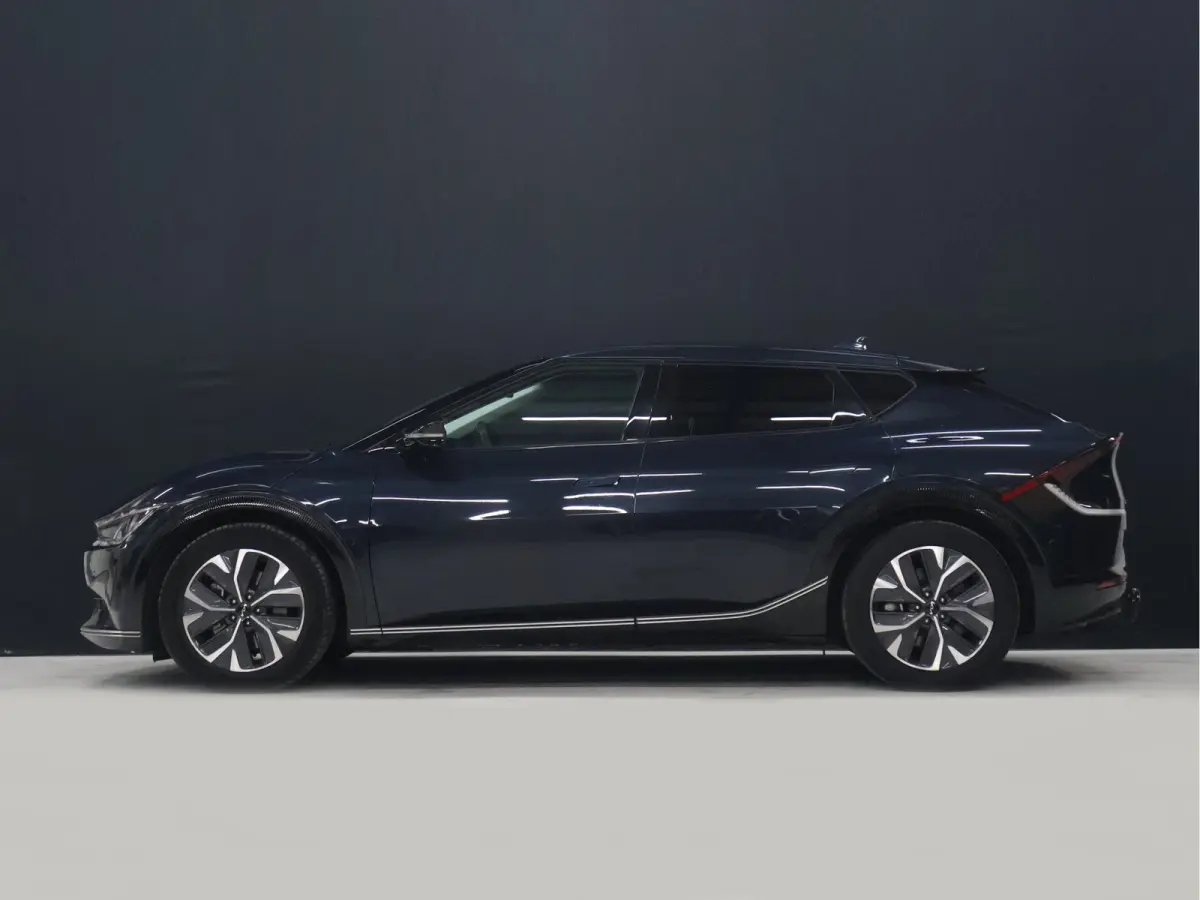 Plus 77.4 kWh [TREKHAAK, APPLE CARPLAY, ANDROID, STOELVERWARMING, MERIDIAN SURROUND SOUND, MEMORY SEATS, CAMERA, PDC V+A, NAVIGATIE, LED, LEDER, CLIMATE CONTROL, BLUETOOTH, NIEUWSTAAT}