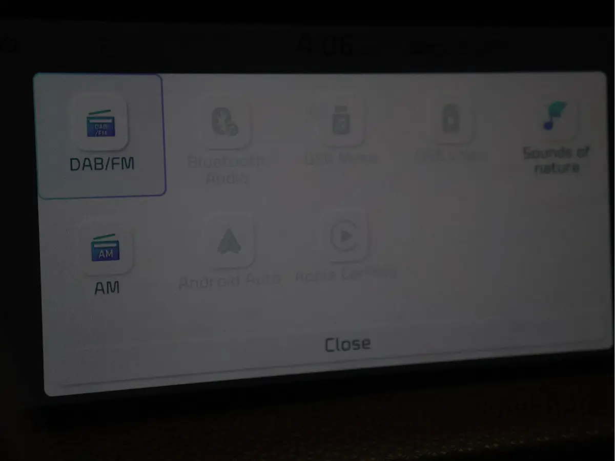 Plus 77.4 kWh [TREKHAAK, APPLE CARPLAY, ANDROID, STOELVERWARMING, MERIDIAN SURROUND SOUND, MEMORY SEATS, CAMERA, PDC V+A, NAVIGATIE, LED, LEDER, CLIMATE CONTROL, BLUETOOTH, NIEUWSTAAT}