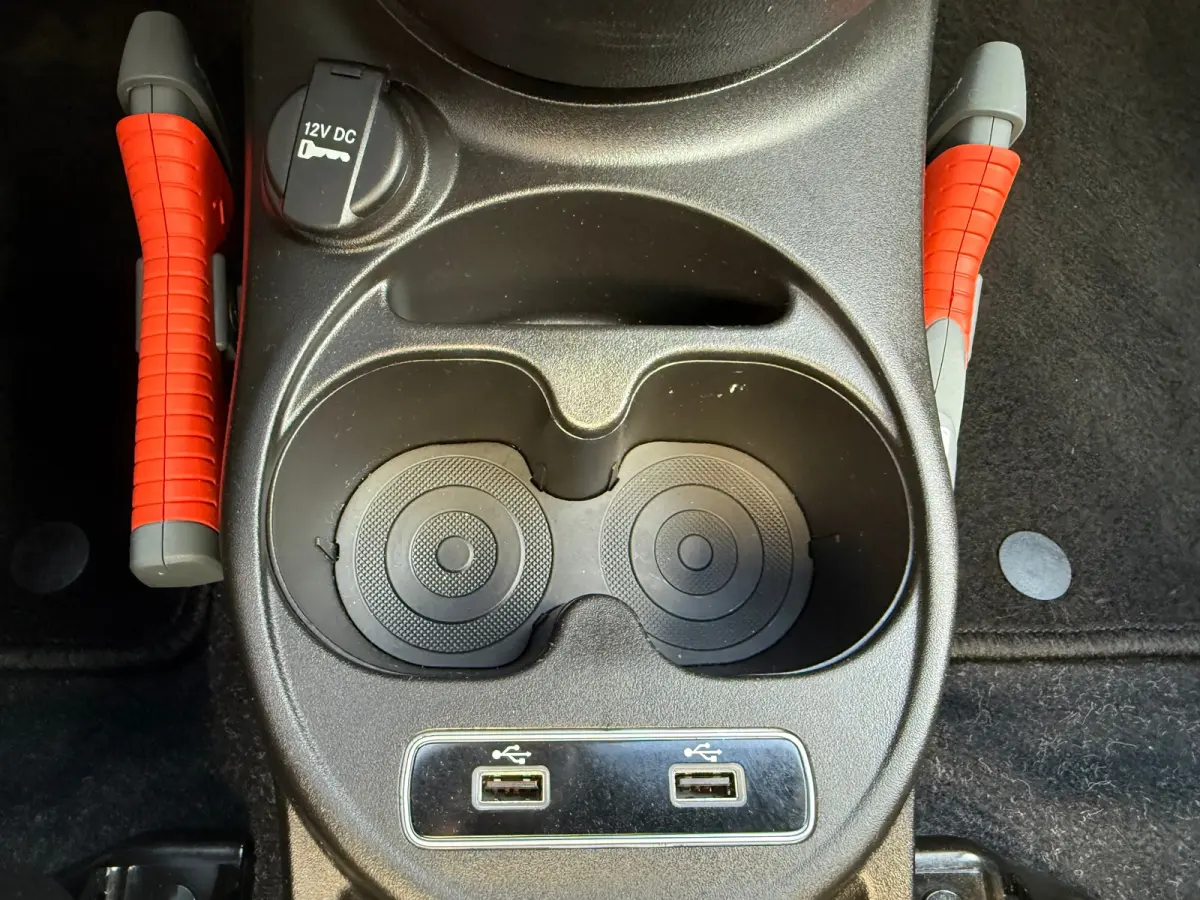 1.0 Hybrid Cult | AIRCO| BLUETOOTH| DAB| NAVIGATIE| CRUISE CONTROL