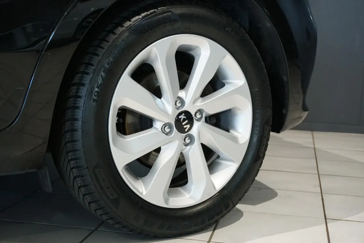 1.2 CVVT DynamicLine + CAMERA / CLIMATE CONTROL / LMV
