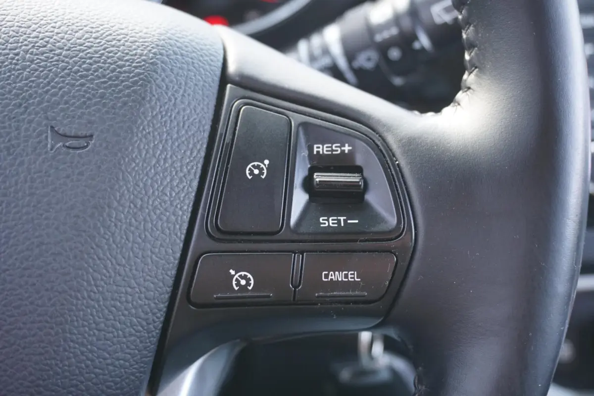 1.2 CVVT DynamicLine + CAMERA / CLIMATE CONTROL / LMV
