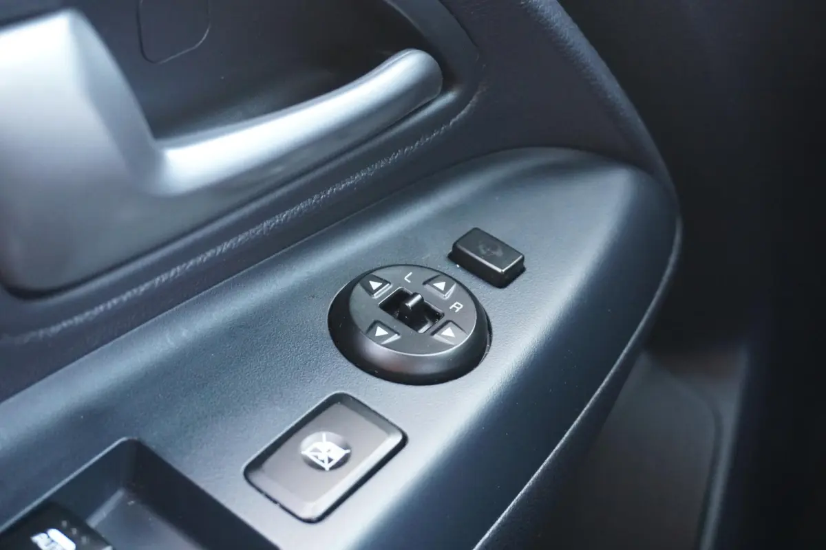 1.2 CVVT DynamicLine + CAMERA / CLIMATE CONTROL / LMV