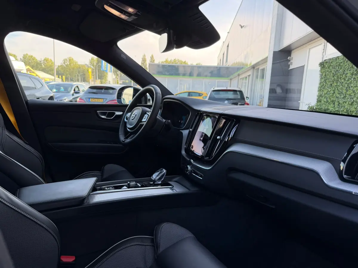 2.0 T8 Plug-in-hybrid AWD Polestar Engineered | SOH 98% | Pano | Surround View | Akebono | Öhlins | BTW