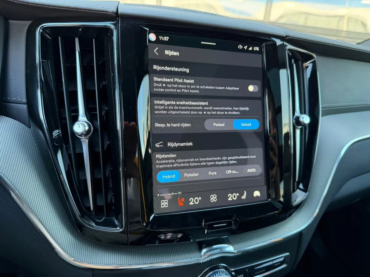 2.0 T8 Plug-in-hybrid AWD Polestar Engineered | SOH 98% | Pano | Surround View | Akebono | Öhlins | BTW