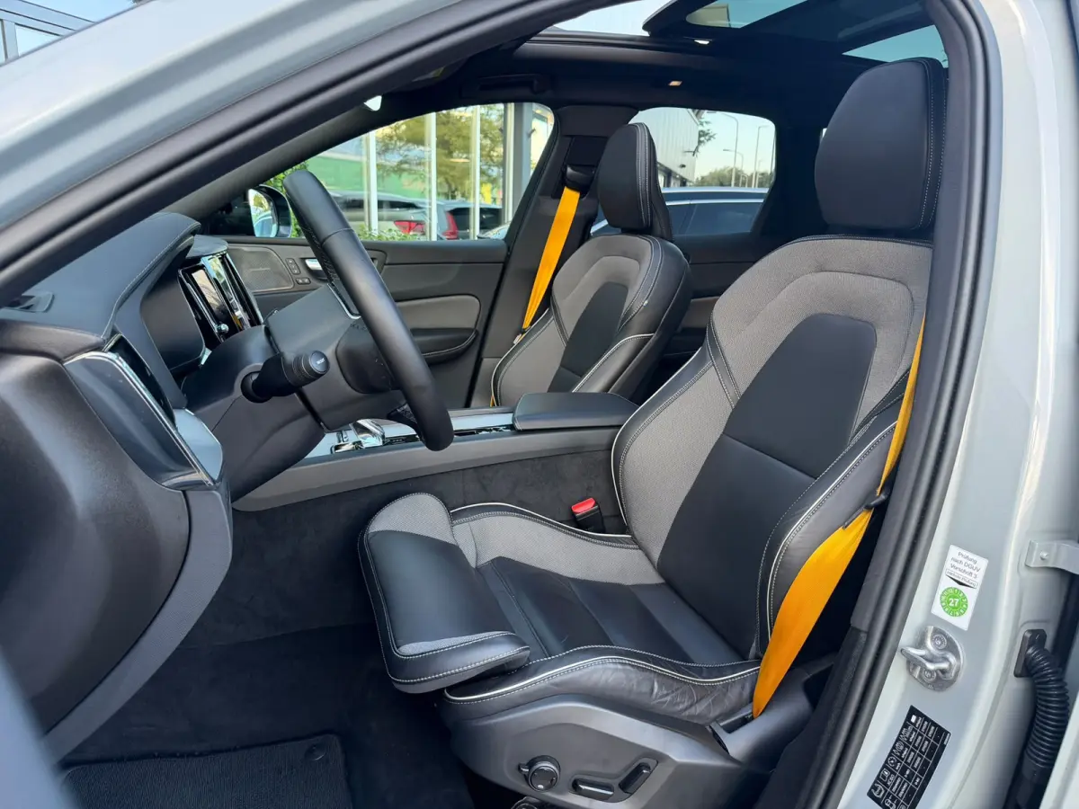 2.0 T8 Plug-in-hybrid AWD Polestar Engineered | SOH 98% | Pano | Surround View | Akebono | Öhlins | BTW