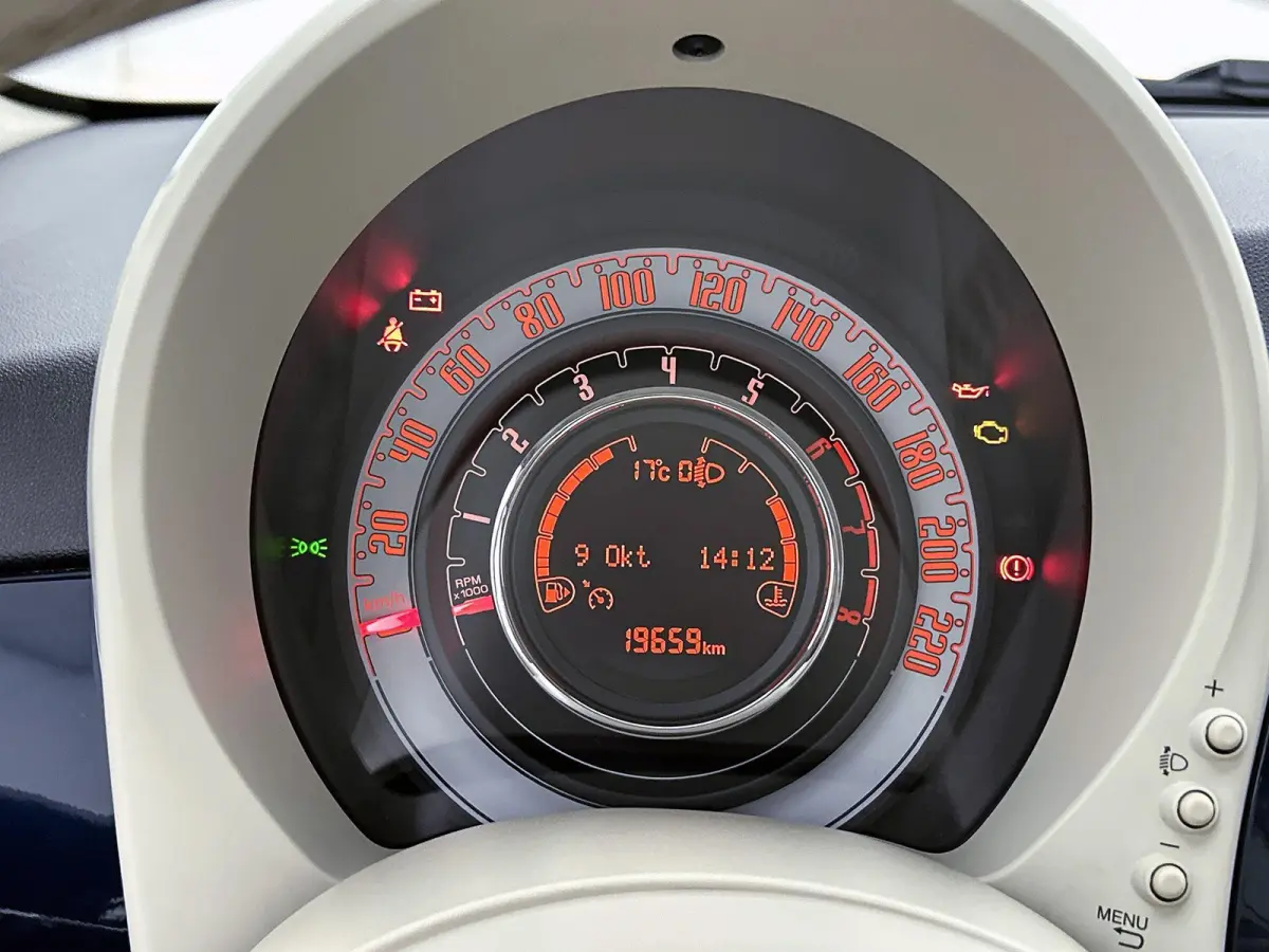 1.2 Lounge | APPLE CARPLAY - ANDROID AUTO | NAVIGATIE | BLUETOOTH | LICHTMETALEN VELGEN | AIRCO | MULTIFUNCTIONEEL STUURWIEL |