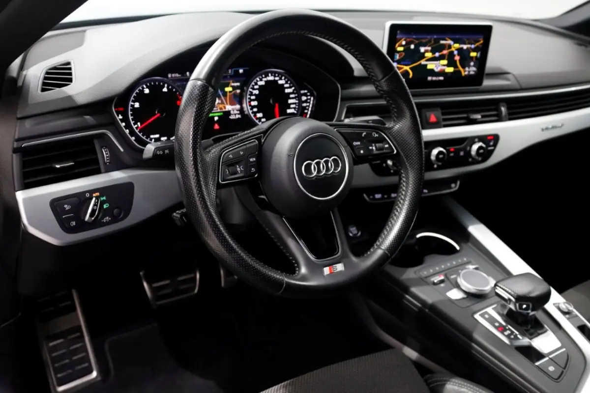 2.0 TDI 190pk Automaat quattro S-Line LED/ECC/19" 03-2017