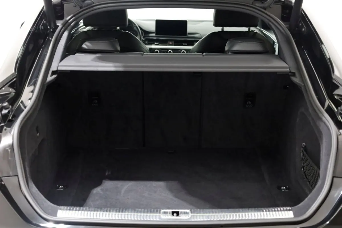2.0 TDI 190pk Automaat quattro S-Line LED/ECC/19" 03-2017