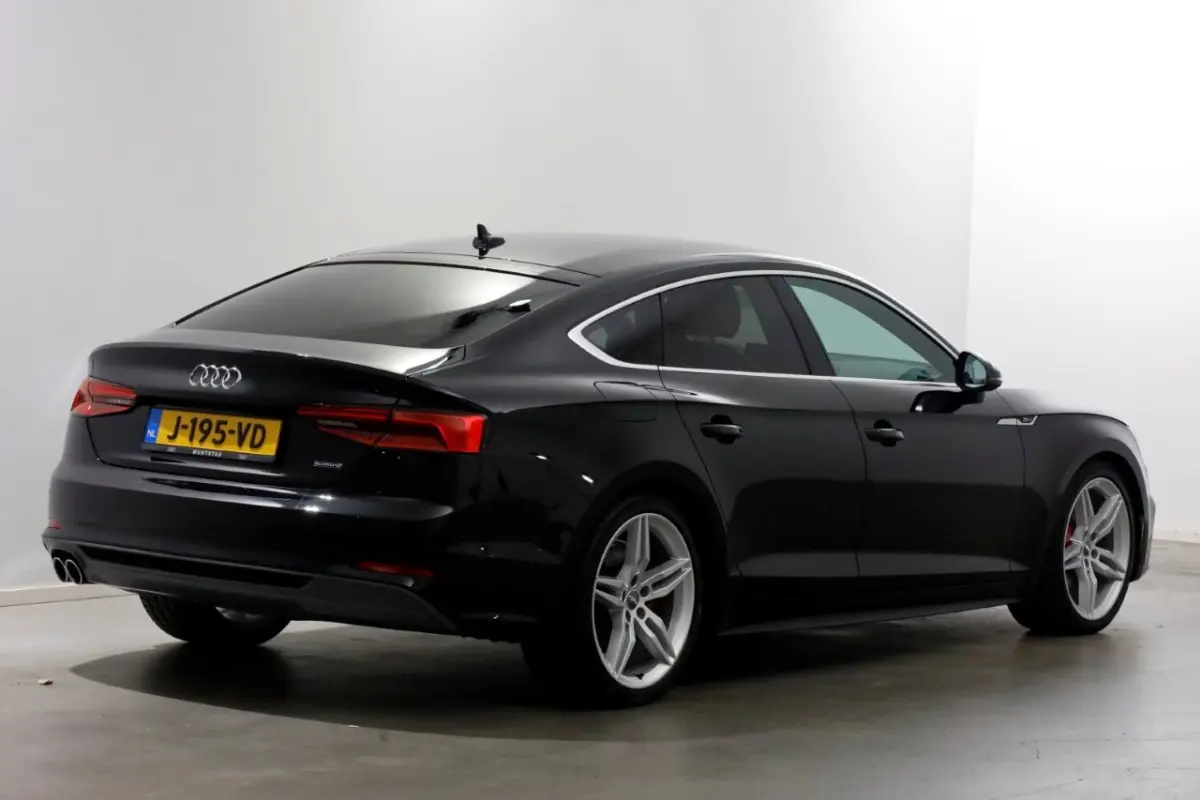 2.0 TDI 190pk Automaat quattro S-Line LED/ECC/19" 03-2017