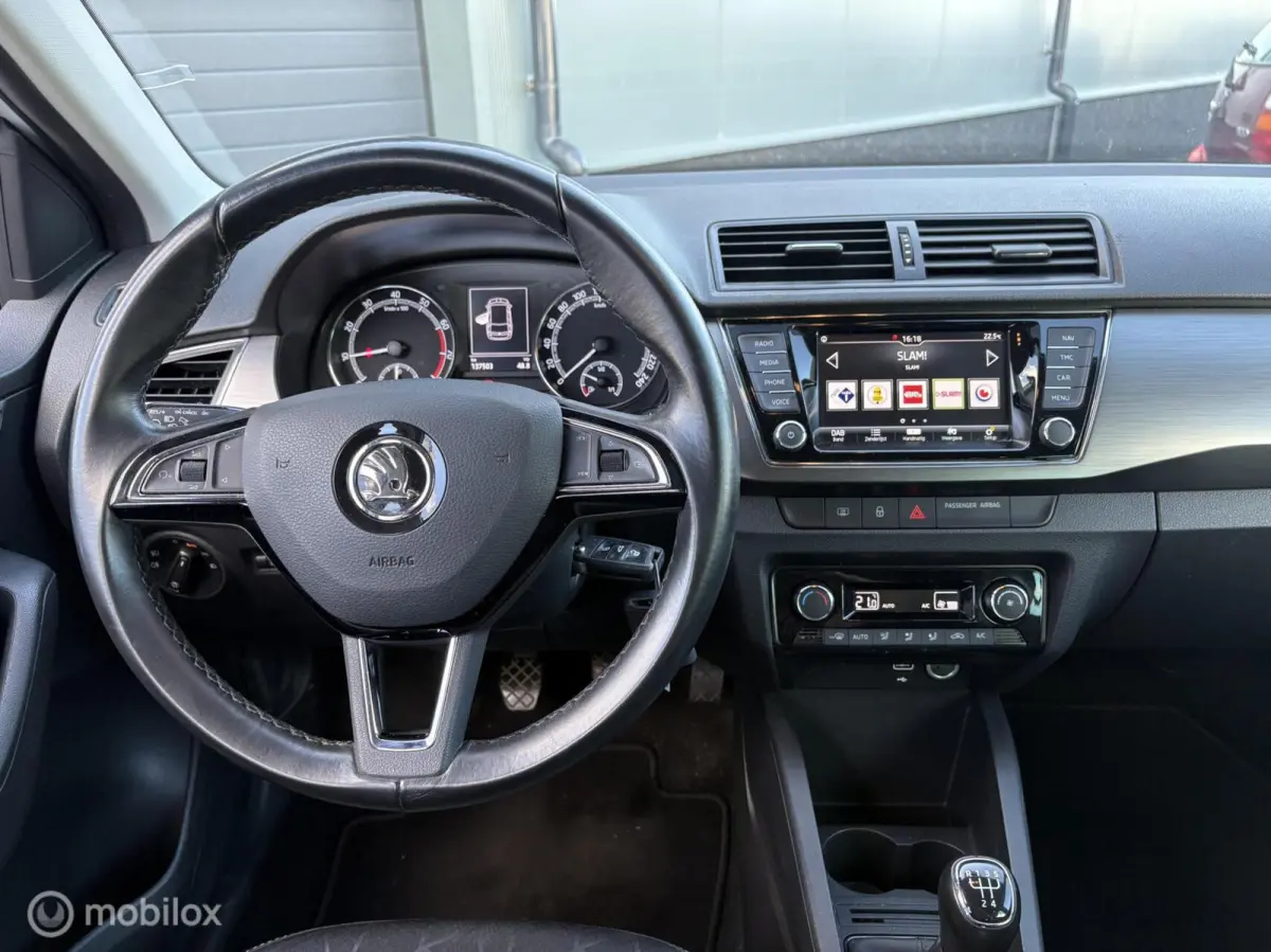 1.0 TSI Style "AIRCO+CRUISE+NAVI+TREKHAAK"