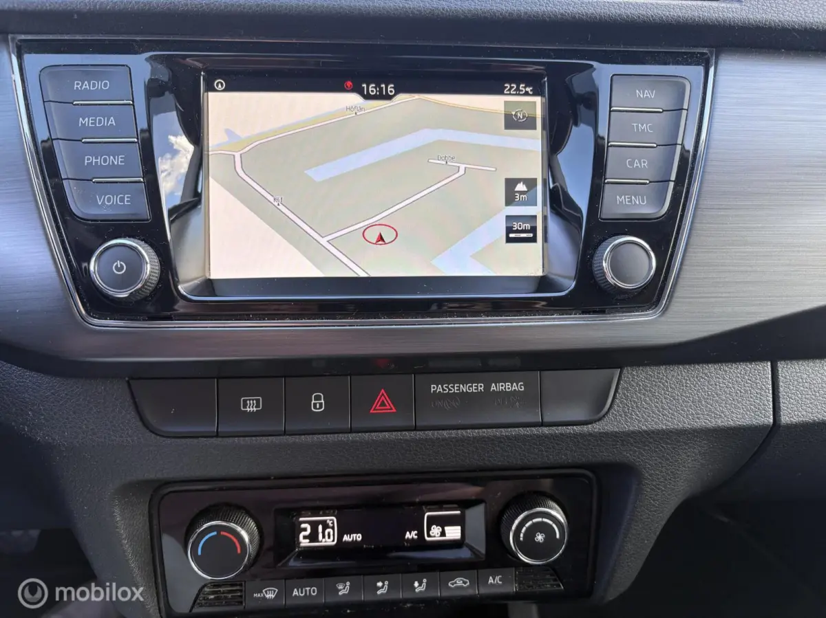 1.0 TSI Style "AIRCO+CRUISE+NAVI+TREKHAAK"