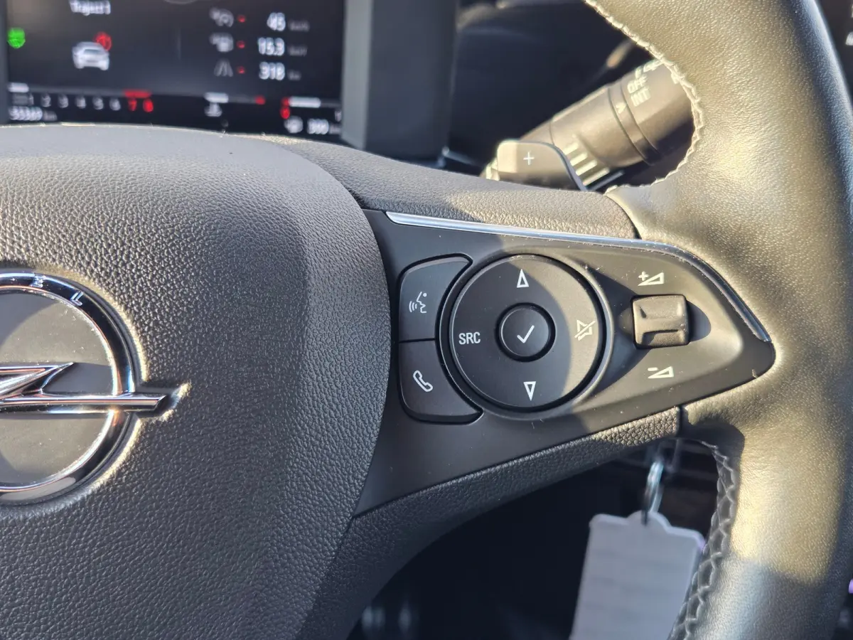 1.2 Turbo Ultimate Cruise control / Dab / Voorstoelen verwarmd / stuurwiel verwarmd