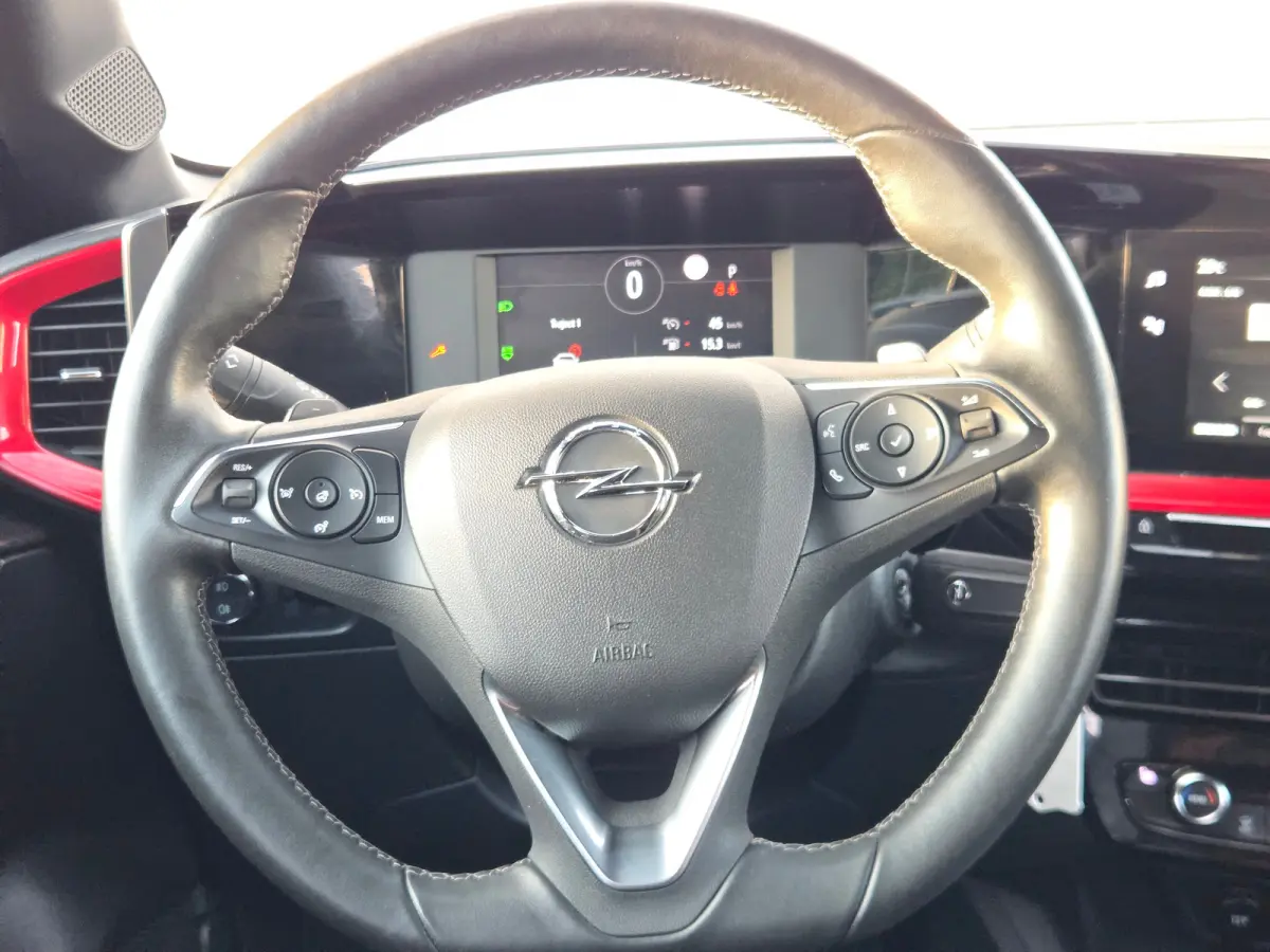 1.2 Turbo Ultimate Cruise control / Dab / Voorstoelen verwarmd / stuurwiel verwarmd