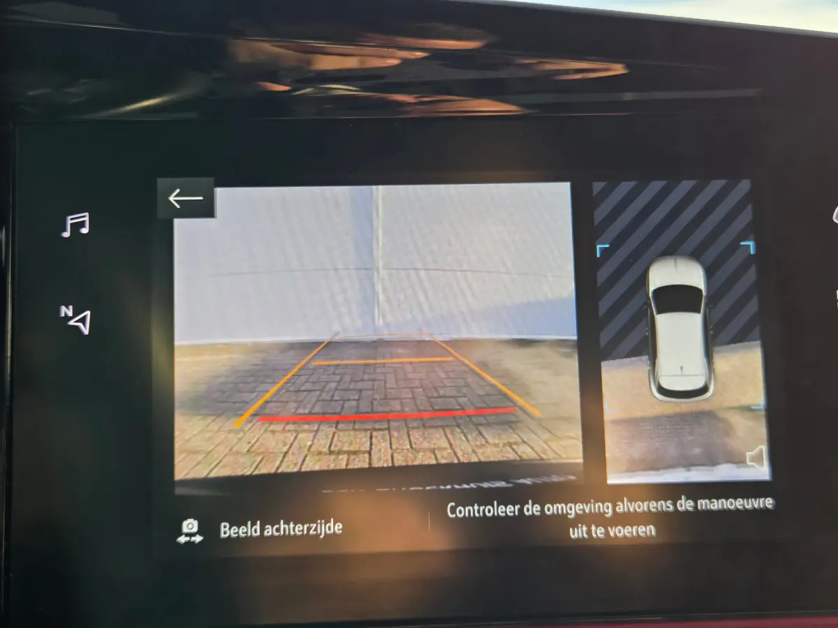 1.2 Turbo Ultimate Cruise control / Dab / Voorstoelen verwarmd / stuurwiel verwarmd