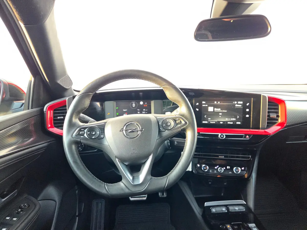 1.2 Turbo Ultimate Cruise control / Dab / Voorstoelen verwarmd / stuurwiel verwarmd