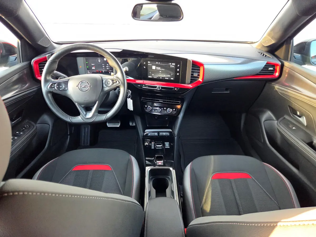 1.2 Turbo Ultimate Cruise control / Dab / Voorstoelen verwarmd / stuurwiel verwarmd