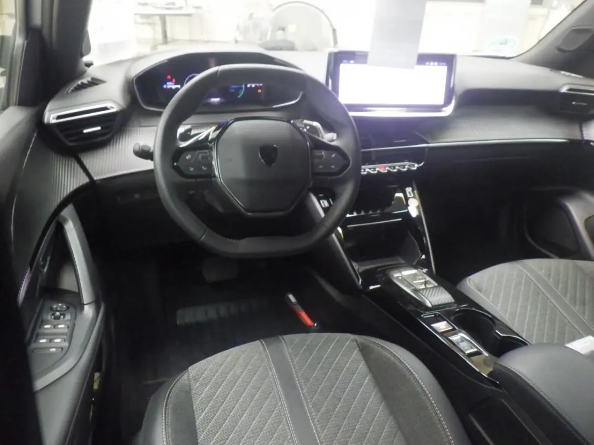 1.2 Hybrid 145 Allure | Achteruitrijcamera | Airco (automatisch) | Apple Carplay/Android Auto|telefoonintegratie premium