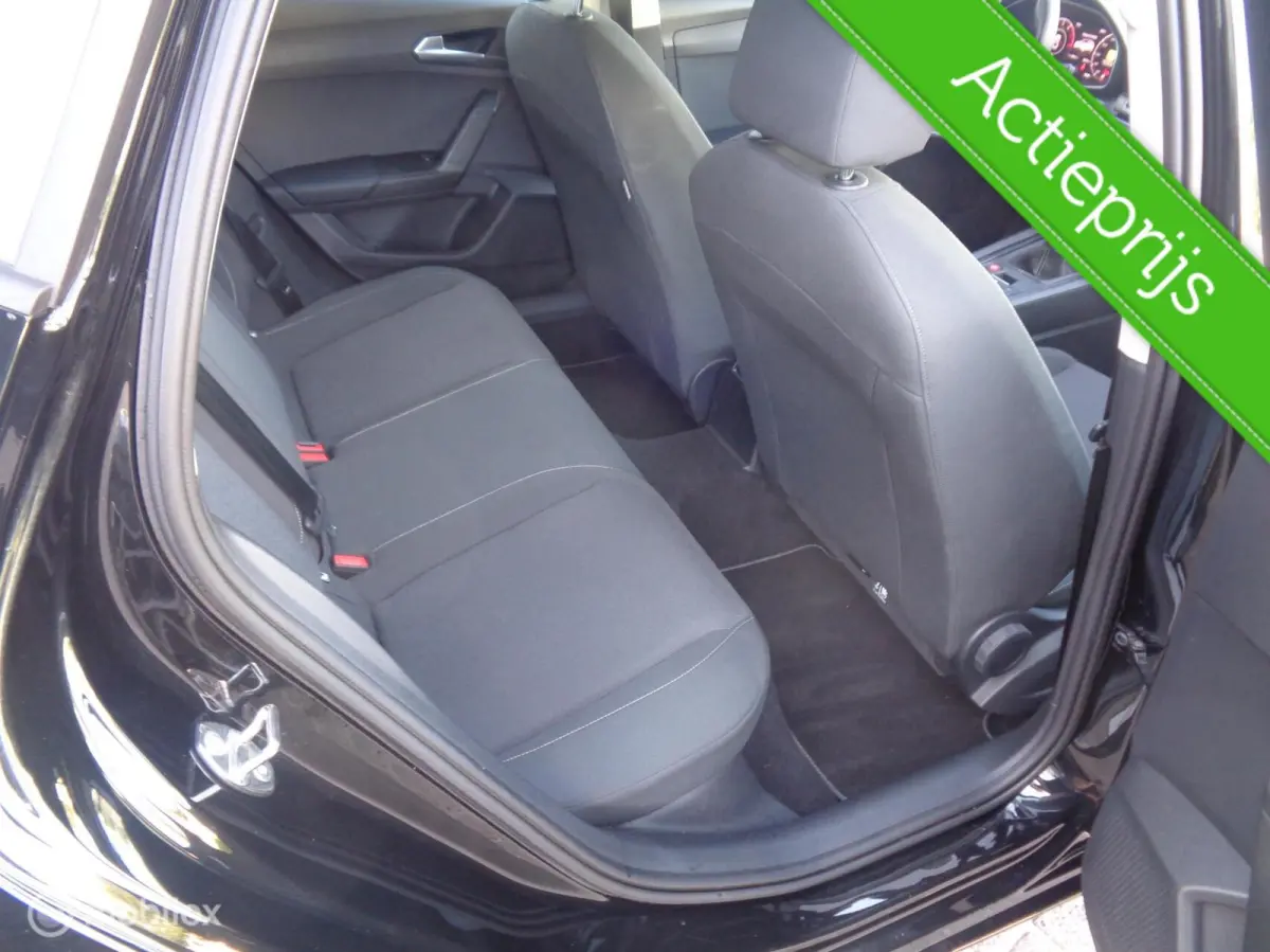 1.0 TSI Reference/Airco ECC/Cruise controle/Apple Carplay/LED/1st eig