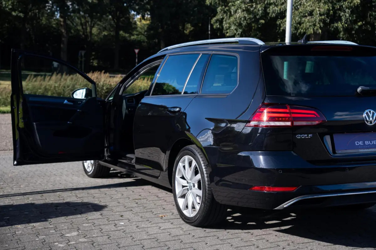 7.5 1.0 TSI Comfortline | Org.NL NAP | Massage | CarPlay | Trekhaak | Adaptive Cruise Control | Volledig Onderhouden