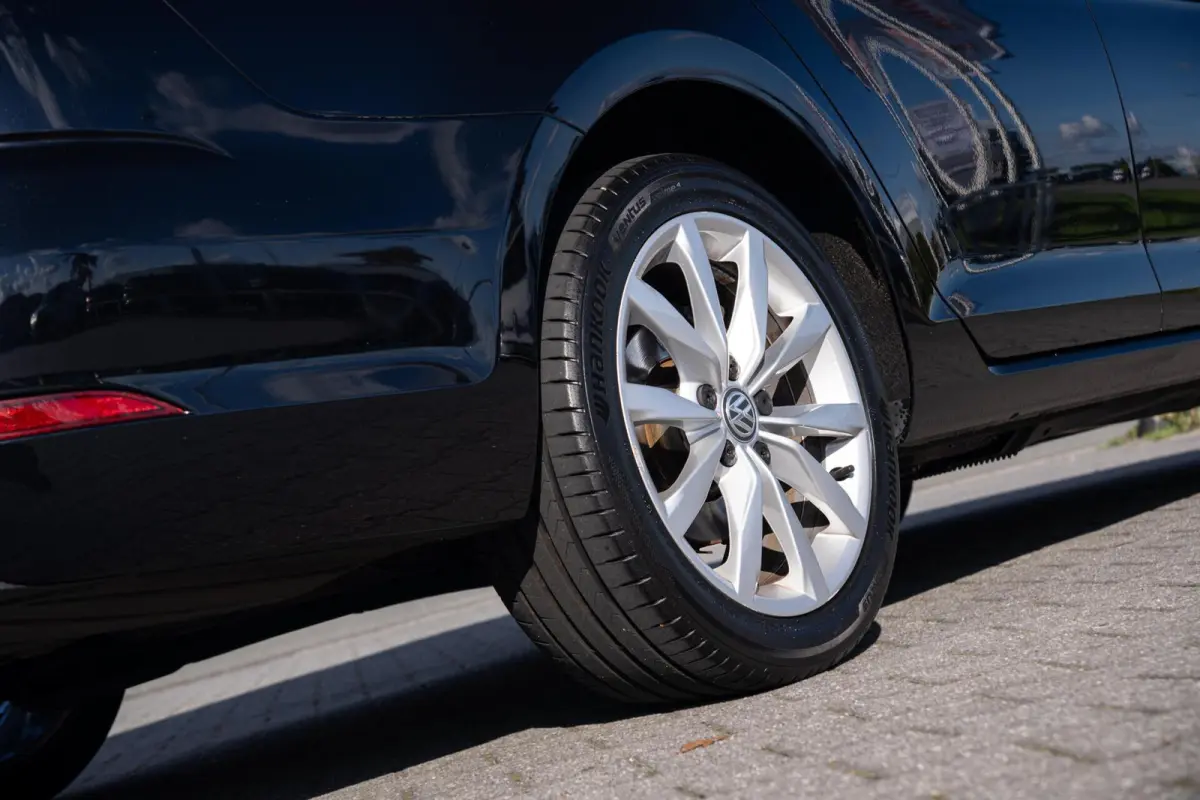 7.5 1.0 TSI Comfortline | Org.NL NAP | Massage | CarPlay | Trekhaak | Adaptive Cruise Control | Volledig Onderhouden