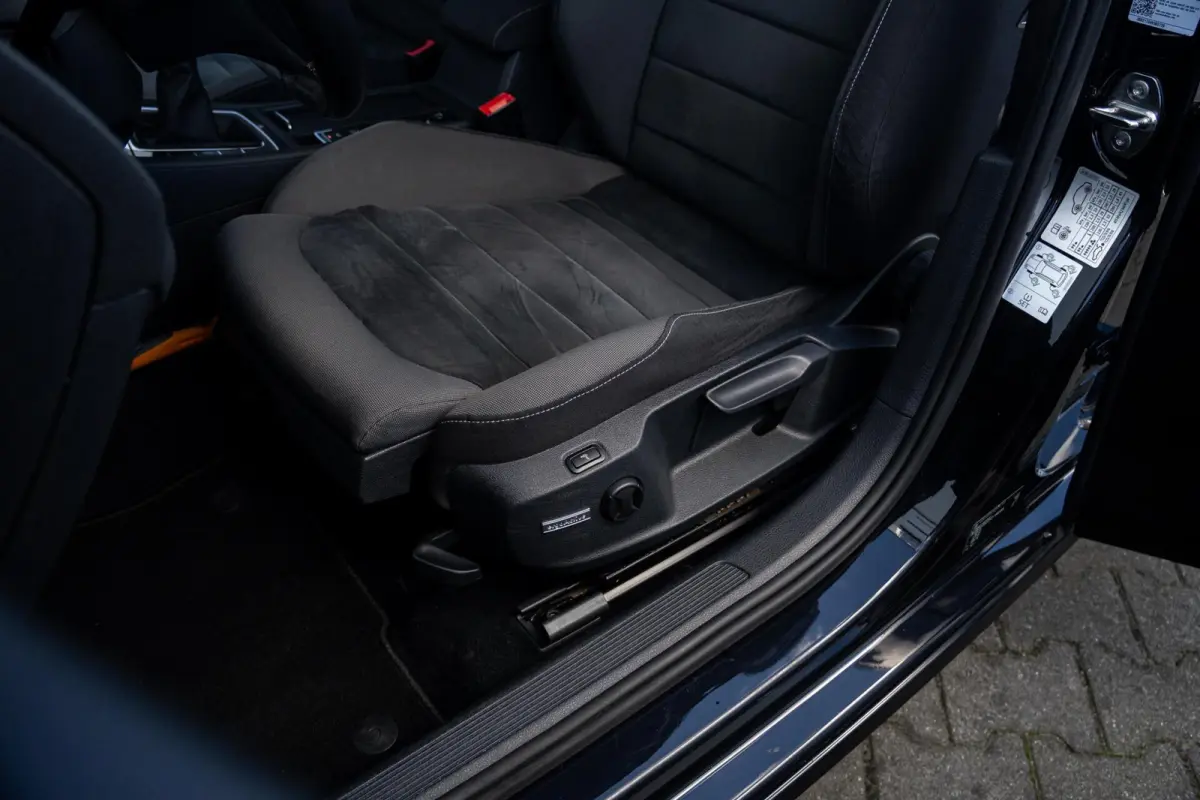 7.5 1.0 TSI Comfortline | Org.NL NAP | Massage | CarPlay | Trekhaak | Adaptive Cruise Control | Volledig Onderhouden