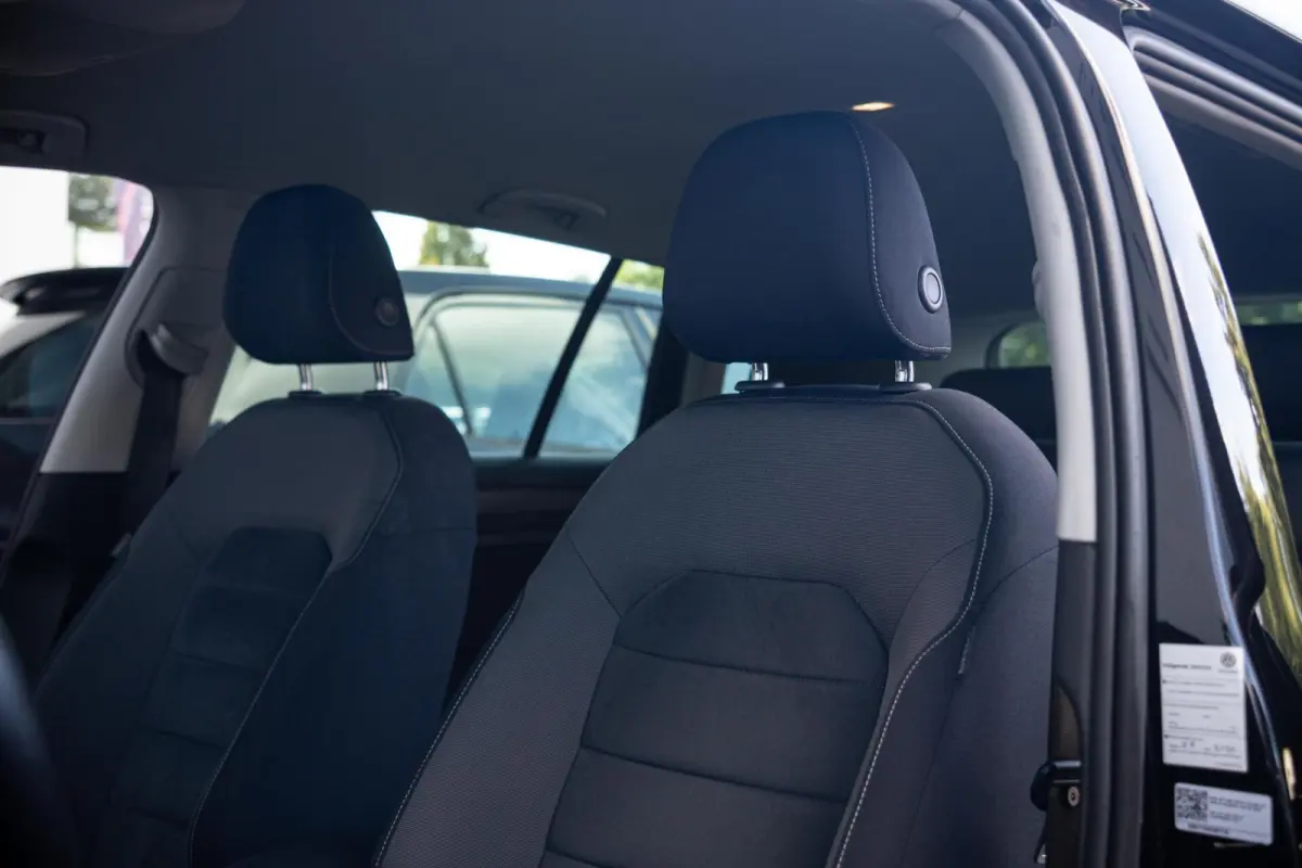 7.5 1.0 TSI Comfortline | Org.NL NAP | Massage | CarPlay | Trekhaak | Adaptive Cruise Control | Volledig Onderhouden
