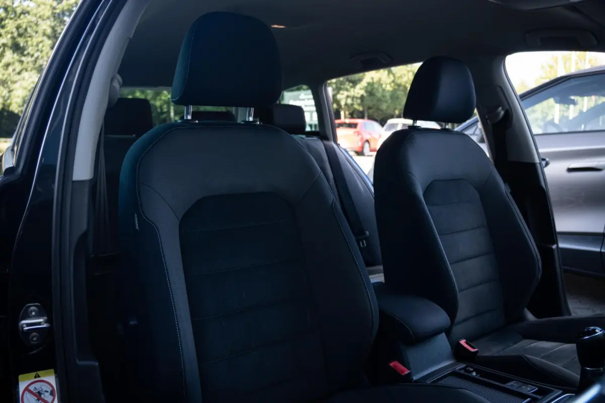 7.5 1.0 TSI Comfortline | Org.NL NAP | Massage | CarPlay | Trekhaak | Adaptive Cruise Control | Volledig Onderhouden