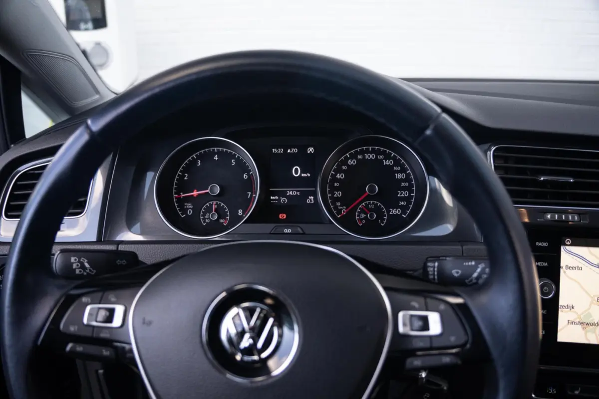 7.5 1.0 TSI Comfortline | Org.NL NAP | Massage | CarPlay | Trekhaak | Adaptive Cruise Control | Volledig Onderhouden