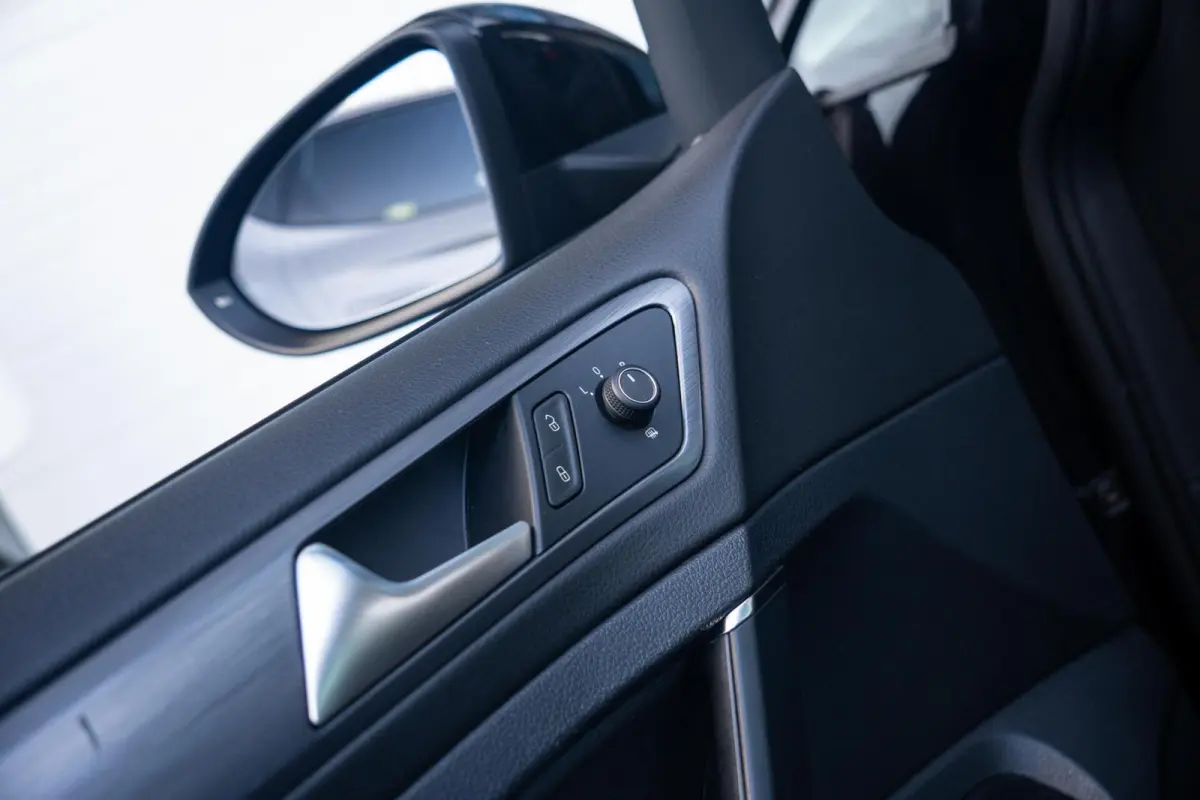 7.5 1.0 TSI Comfortline | Org.NL NAP | Massage | CarPlay | Trekhaak | Adaptive Cruise Control | Volledig Onderhouden
