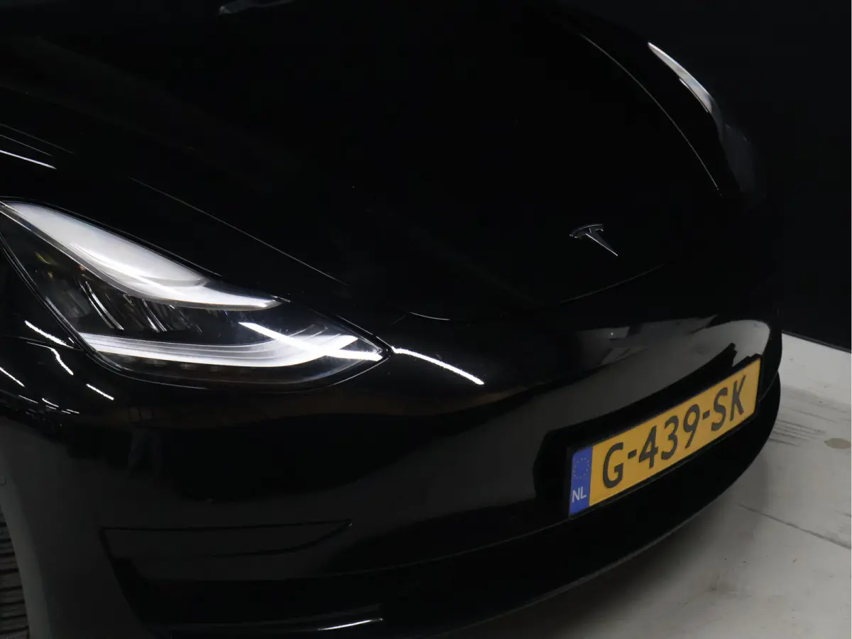 Standard RWD Plus 60 kWh [PANORAMADAK, STOELVERWARMING, NAVIGATIE, DODEHOEKDETECTIE, 18 INCH LMV, CLIMATE, NIEUWSTAAT]