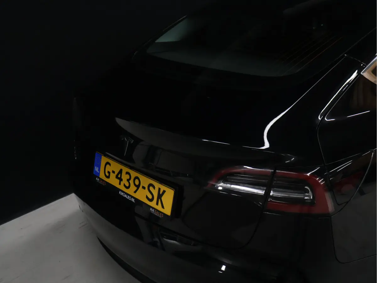 Standard RWD Plus 60 kWh [PANORAMADAK, STOELVERWARMING, NAVIGATIE, DODEHOEKDETECTIE, 18 INCH LMV, CLIMATE, NIEUWSTAAT]