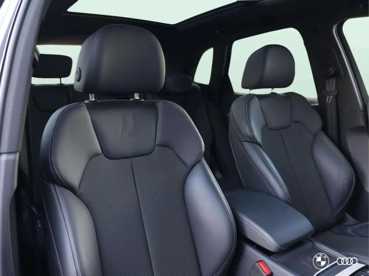 50 TFSIe S COMPETITION BLACKPACK / 3x S-LINE / PANODAK / MEMORY / KEYLESS ENTRY & START / 20"