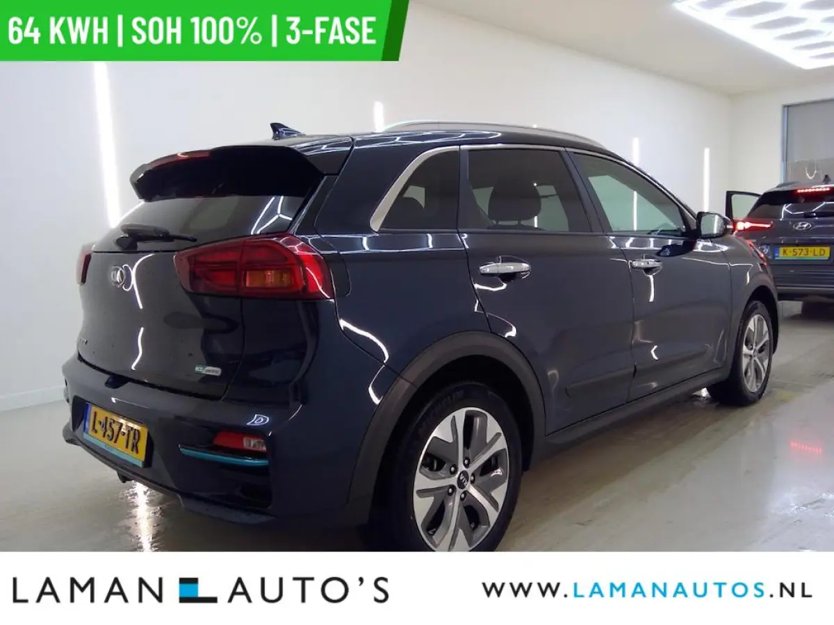 DynamicPlusLine 64 kWh | SOH 100% | 3-fase | Open dak Trekhaak CarPlay ECC Nav ACC 17" LMV LED Camera Metallic | EV Voorschoten