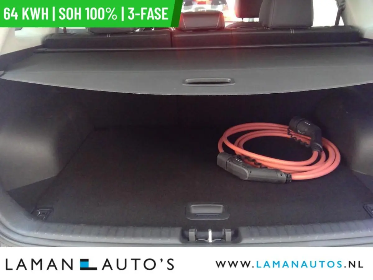 DynamicPlusLine 64 kWh | SOH 100% | 3-fase | Open dak Trekhaak CarPlay ECC Nav ACC 17" LMV LED Camera Metallic | EV Voorschoten