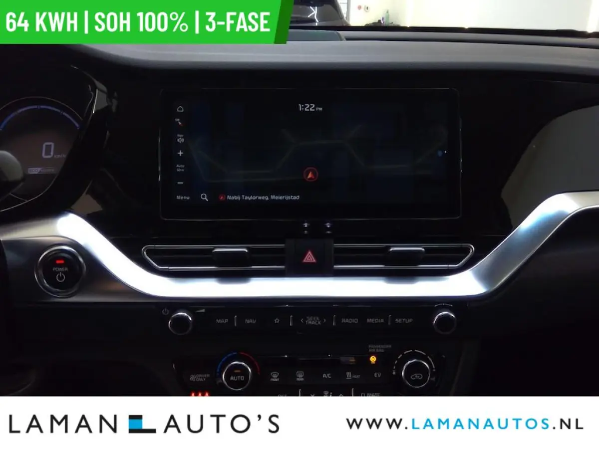 DynamicPlusLine 64 kWh | SOH 100% | 3-fase | Open dak Trekhaak CarPlay ECC Nav ACC 17" LMV LED Camera Metallic | EV Voorschoten