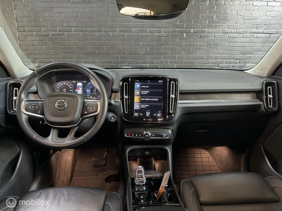 1.5 T5 Plug-in hybrid Plus Bright LEDER TREKHAAK