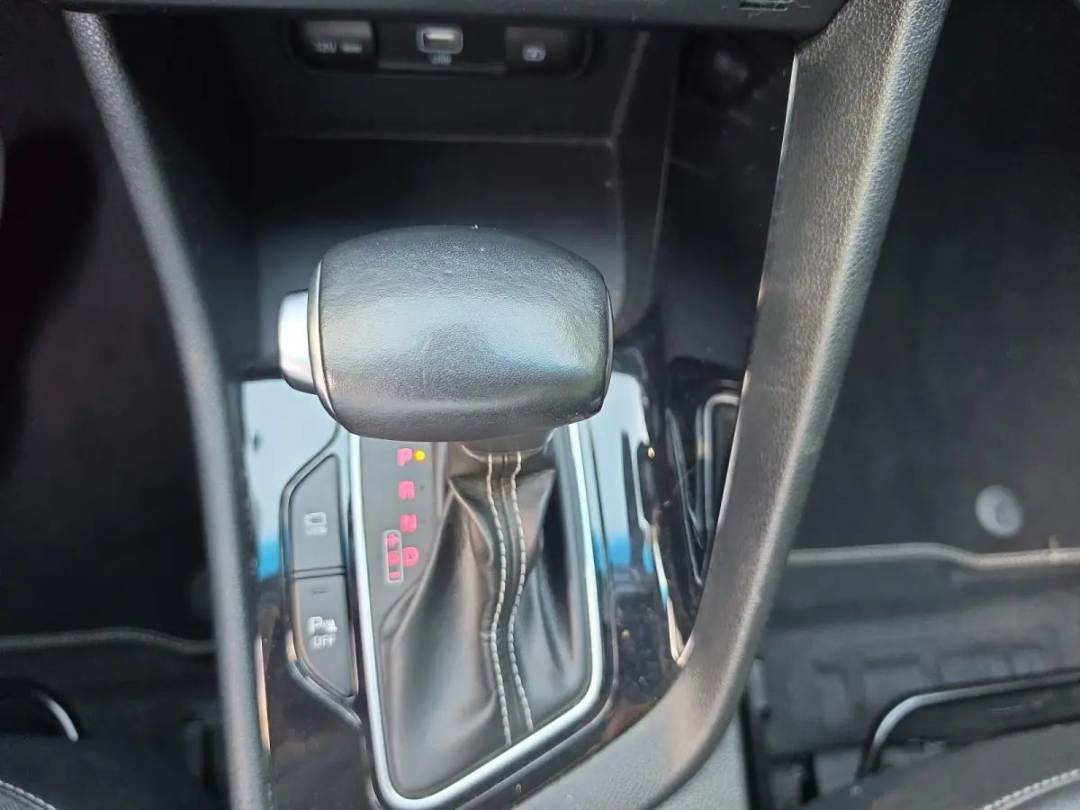 1.6 GDi Hybrid DynamicLine | Navigatie | Parkeersensoren | Climate control | Trekhaak