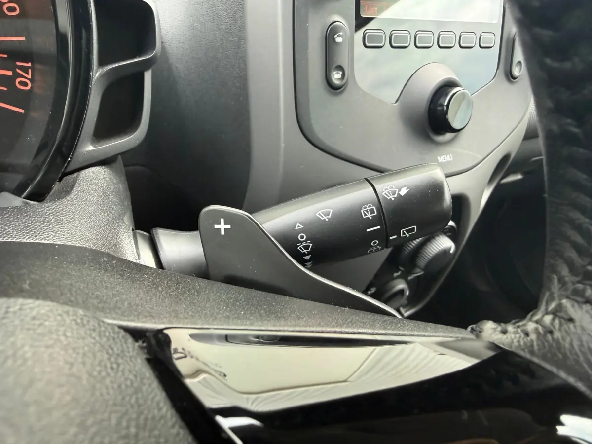 1.0 e-VTi Active AUT | AIRCO| BLUETOOTH| ELEKTRISCH RAMEN VOOR| STUURWIEL MULTIEFUNCTIONEEL