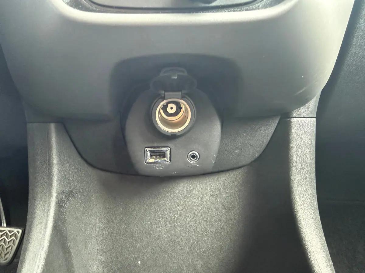 1.0 e-VTi Active AUT | AIRCO| BLUETOOTH| ELEKTRISCH RAMEN VOOR| STUURWIEL MULTIEFUNCTIONEEL