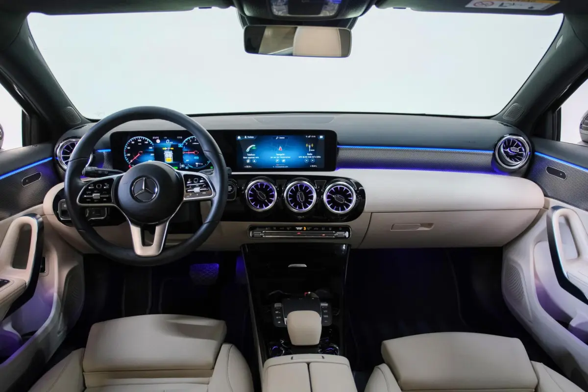250 e Business Solution AMG | Beige Leder