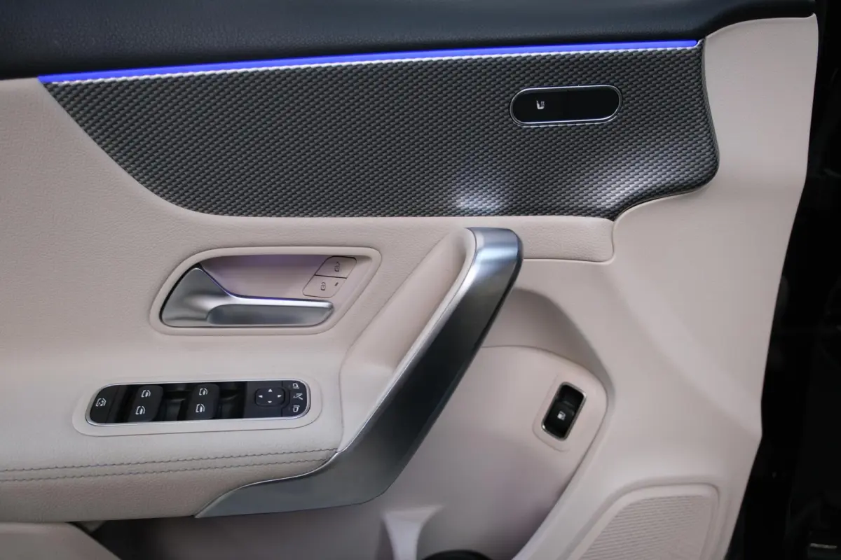 250 e Business Solution AMG | Beige Leder