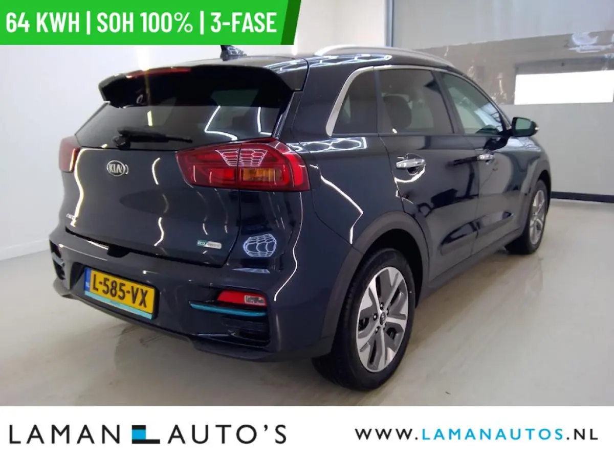 DynamicPlusLine 64 kWh | SOH 100% | 3-fase | Open dak CarPlay ECC Nav ACC 17" LMV LED Camera Metallic | EV Voorschoten