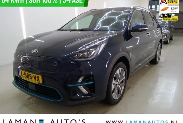 DynamicPlusLine 64 kWh | SOH 100% | 3-fase | Open dak CarPlay ECC Nav ACC 17" LMV LED Camera Metallic | EV Voorschoten