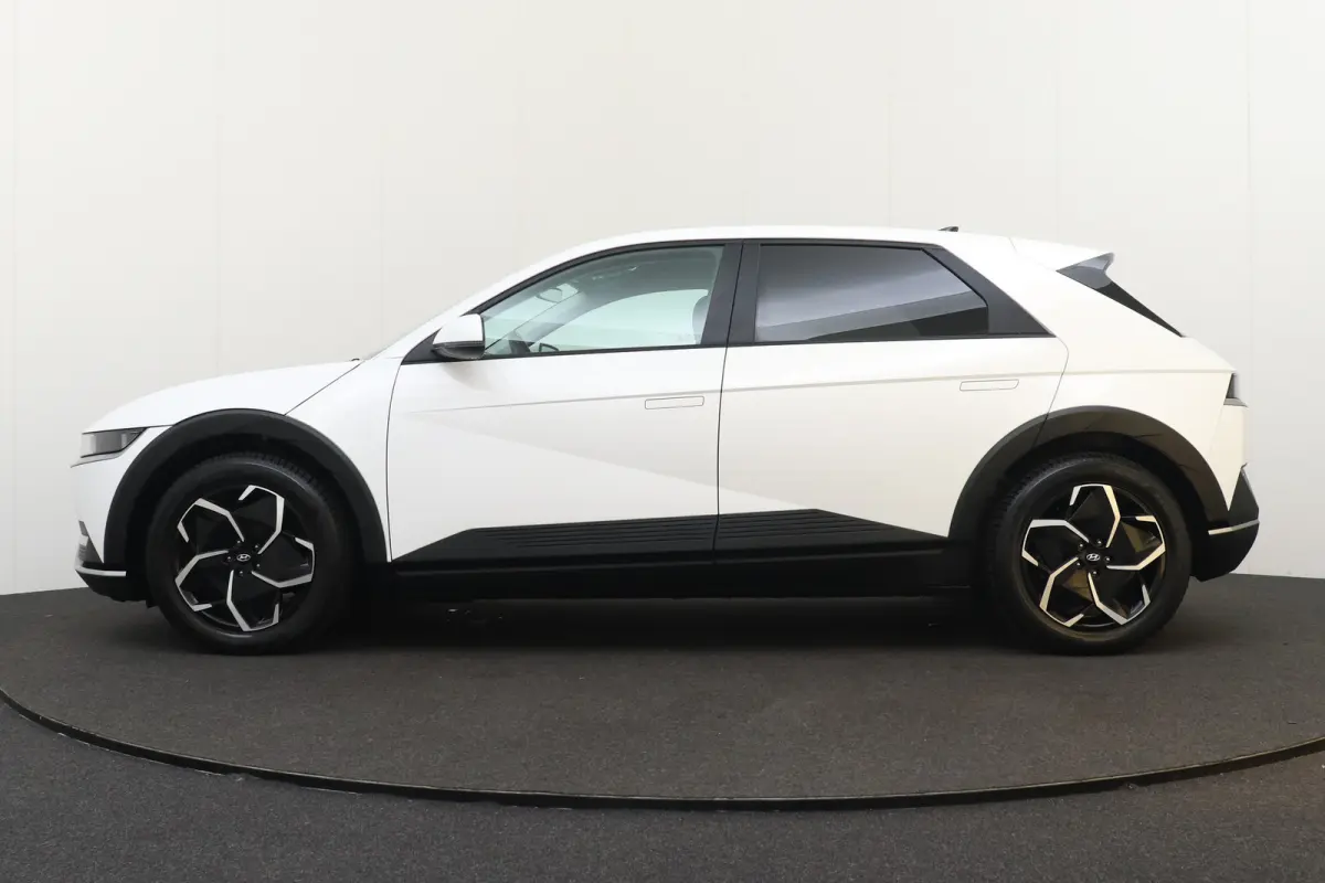 Style 77.4 kWh (SoH 96%) Warmtepomp Adap. Cruise Carplay Camera