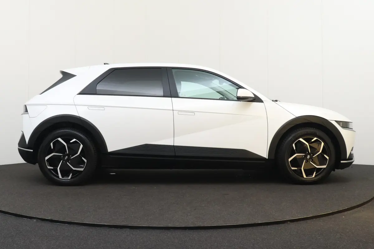 Style 77.4 kWh (SoH 96%) Warmtepomp Adap. Cruise Carplay Camera