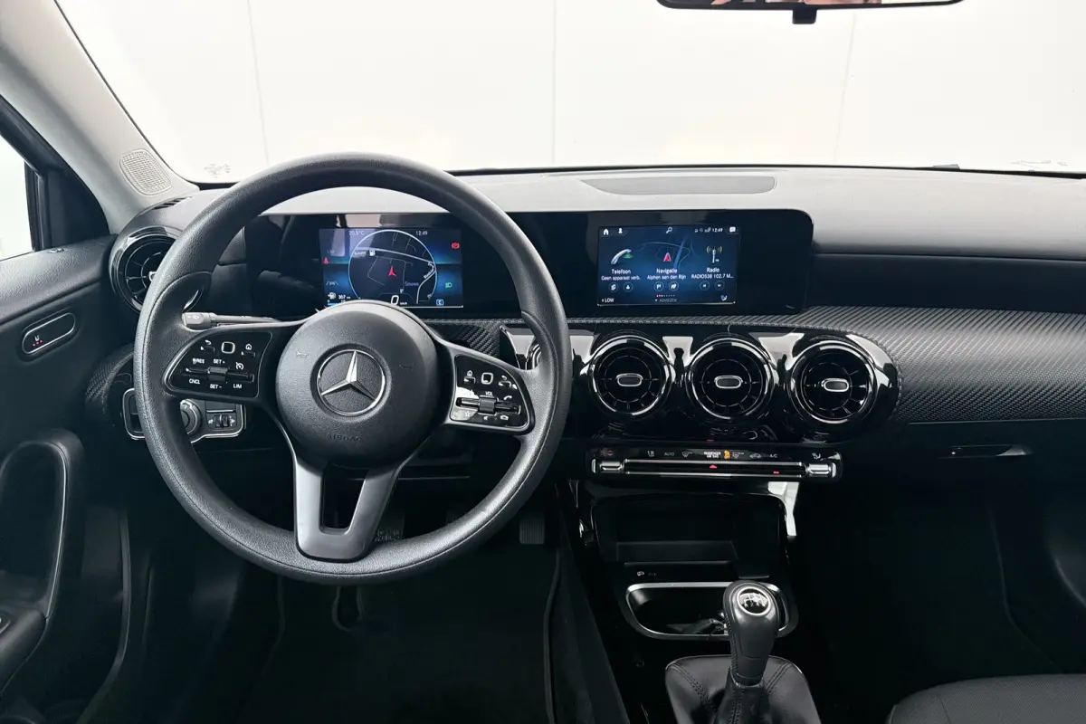 200 164 PK Advantage Camera Carplay Climate Keyless