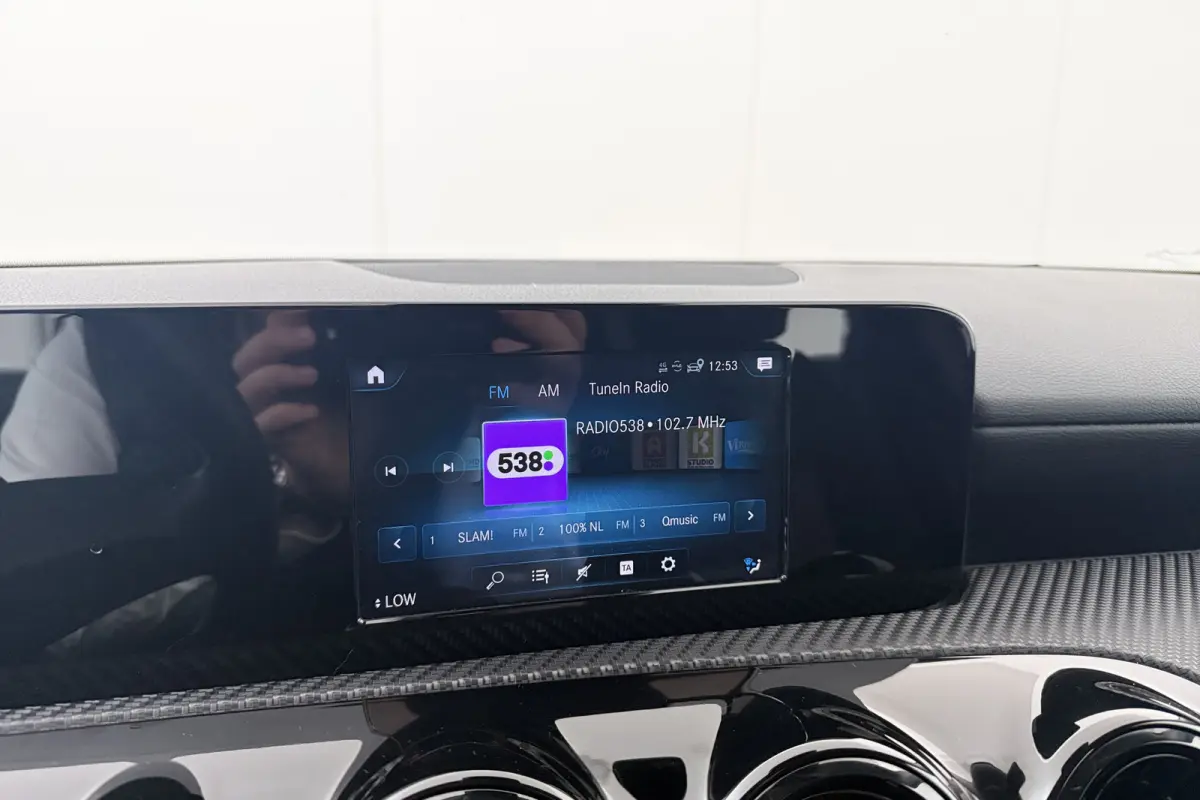 200 164 PK Advantage Camera Carplay Climate Keyless